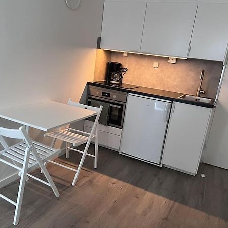 Laegenhet Med Egen Ingang. Apartment Sundsvall Exterior photo